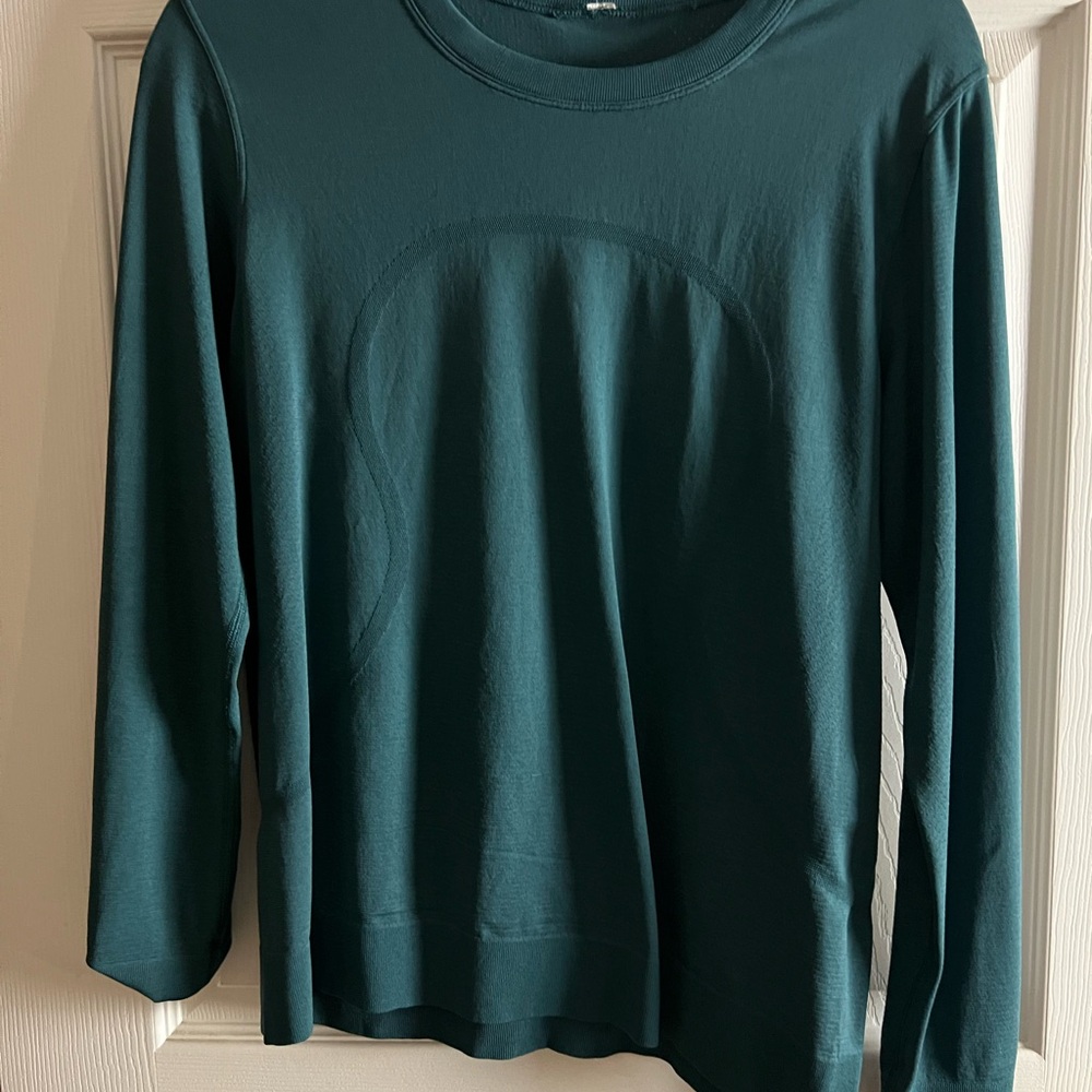 Lululemon Athletica Forest Green Long Sleeve Top